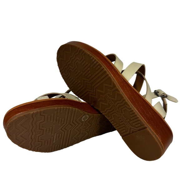 Lucky Brandi Hoami Sandals, Cream Color, Size 6 1/2 - Picture 5 of 8